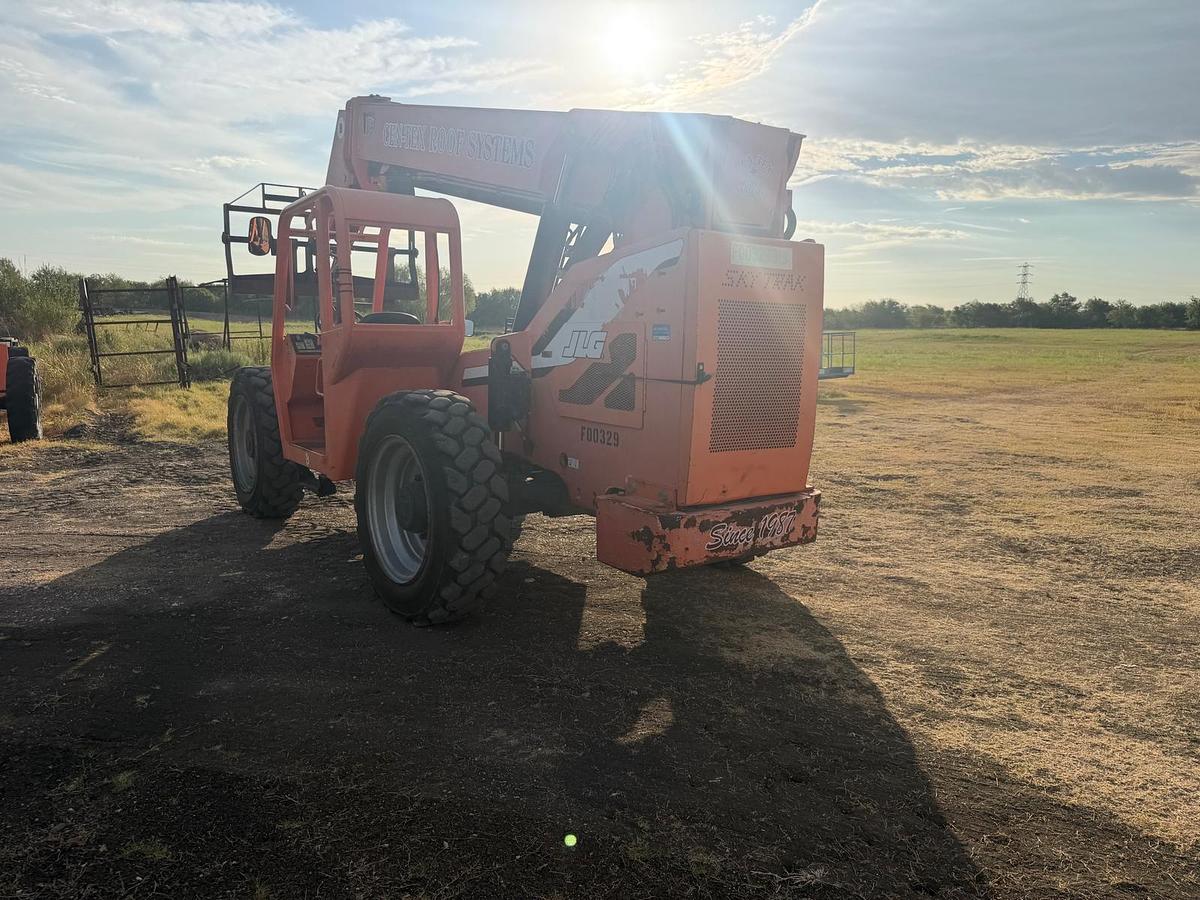 Used 2013 SKYTRACK 8042