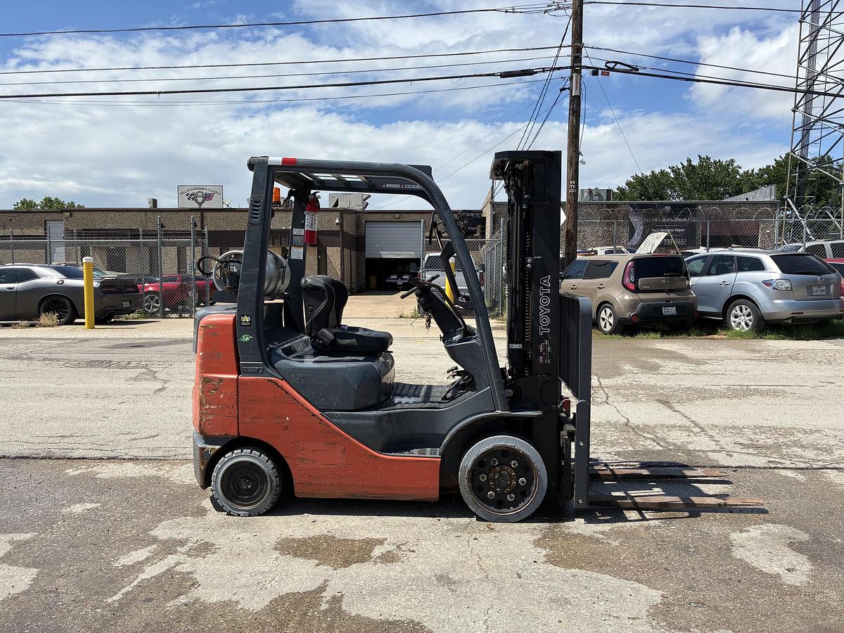 Used 2014 TOYOTA 8FGCU25