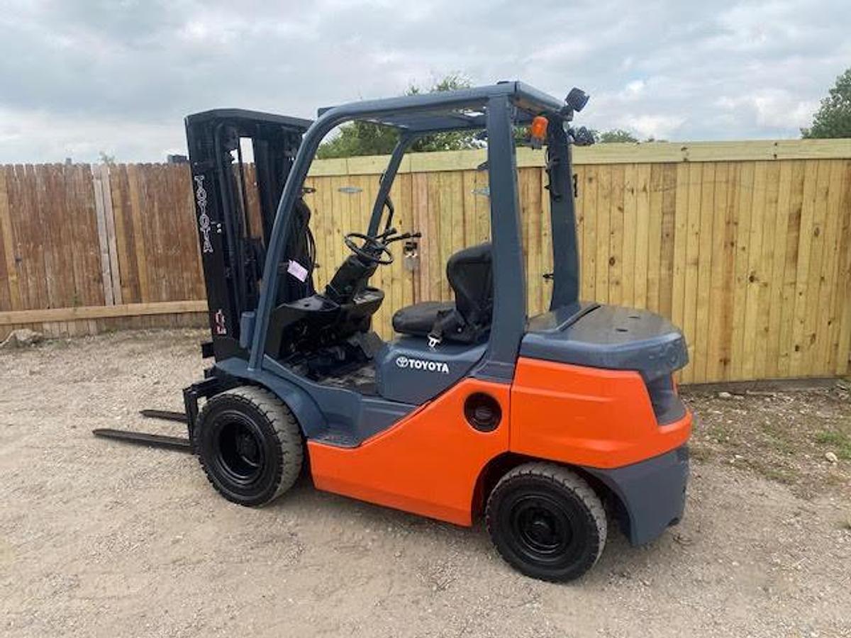 Used 2021 Toyota 8FDU25