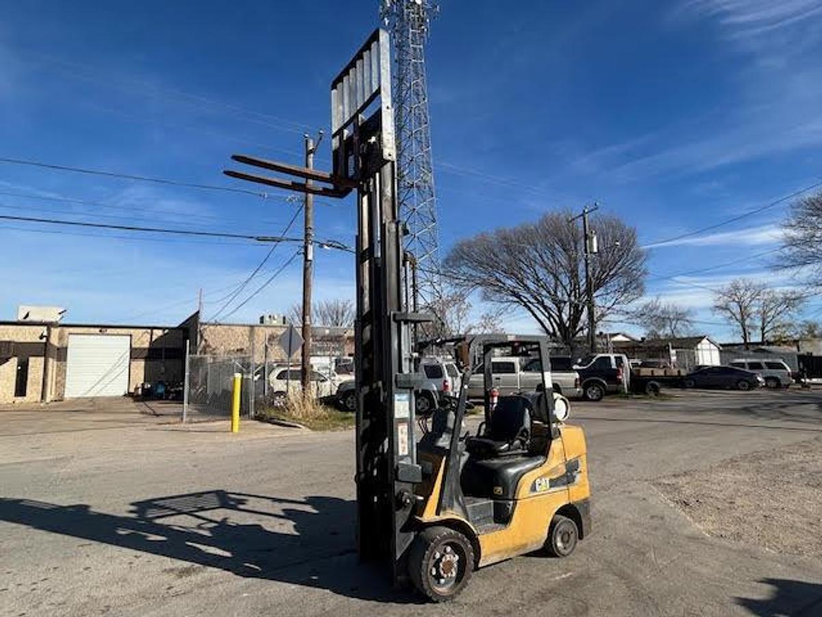 Used 2017 CAT 2C6000