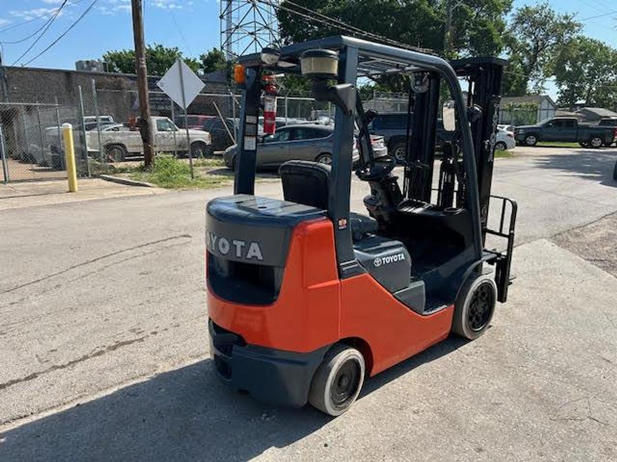 Used 2017 Toyota 8FGCU25