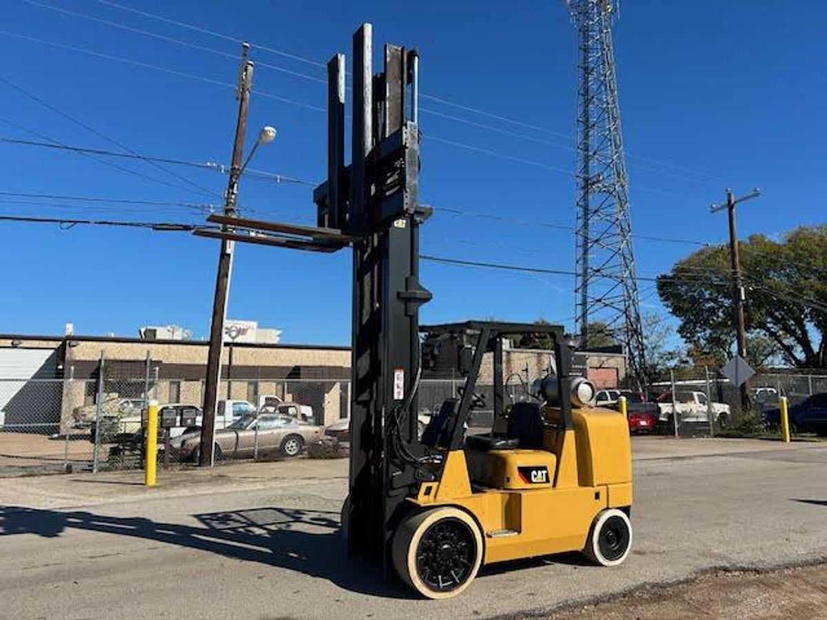 Used CAT GC70K 15,000LBS