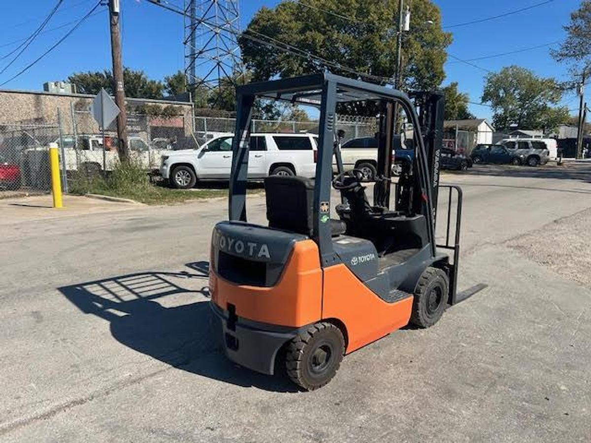 Used 2019 Toyota 8FDU15