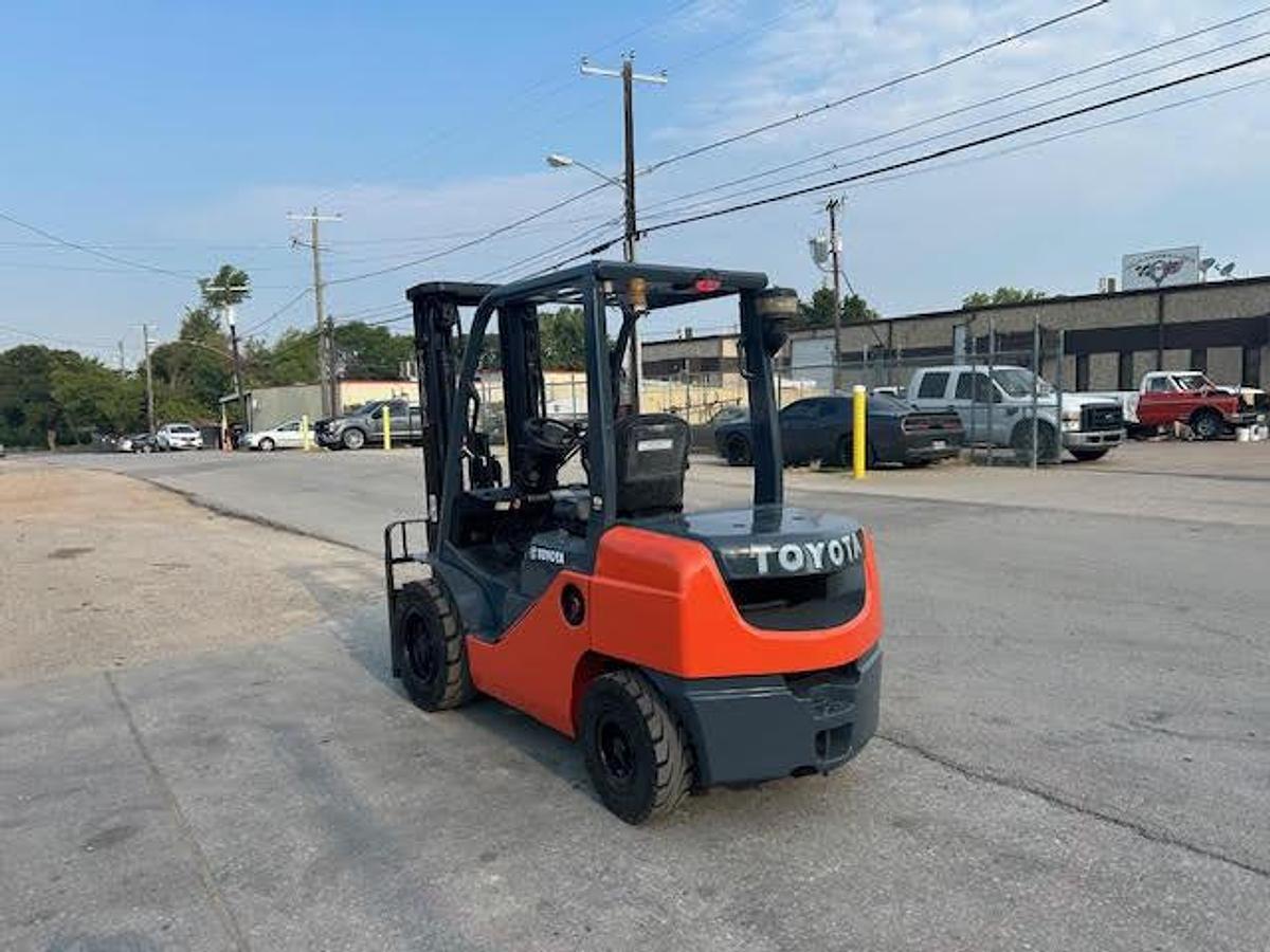 Used 2017 Toyota 8FGU30