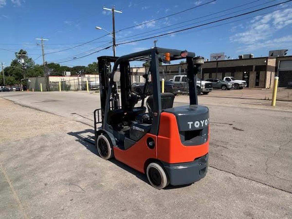 Used 2017 Toyota 8FGCU25