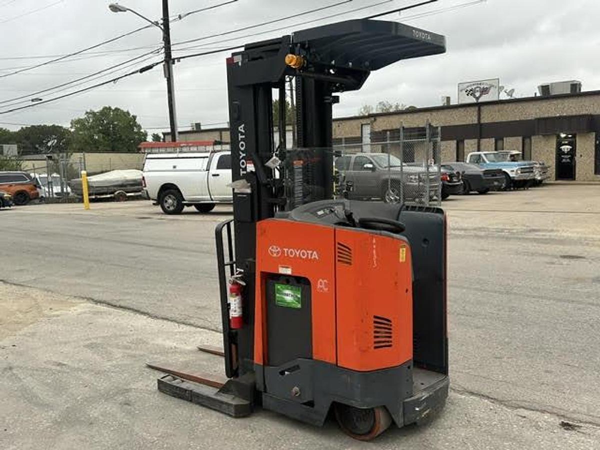 Used 2019 Toyota 9BRU23