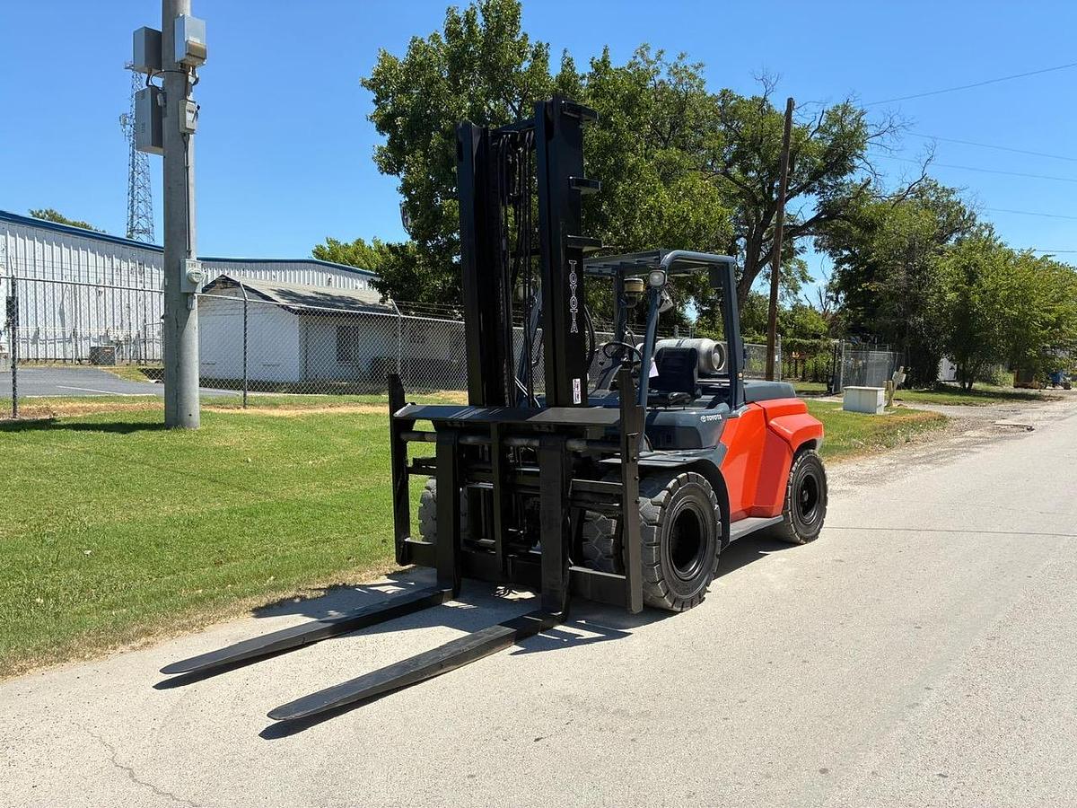 Used 2016 TOYOTA 8FG80U 17500 LBS