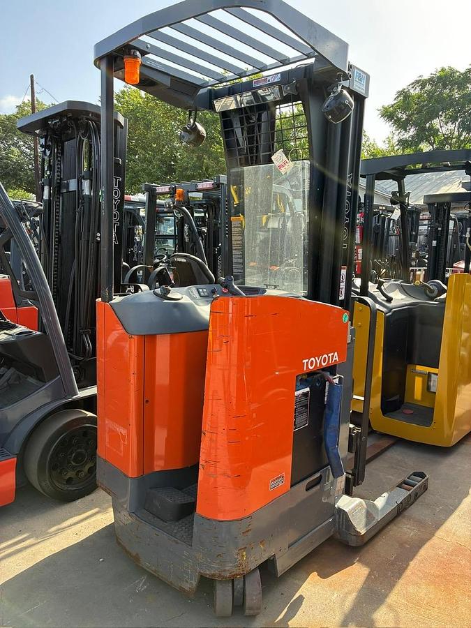 Used 2006 TOYOTA 7BRU18