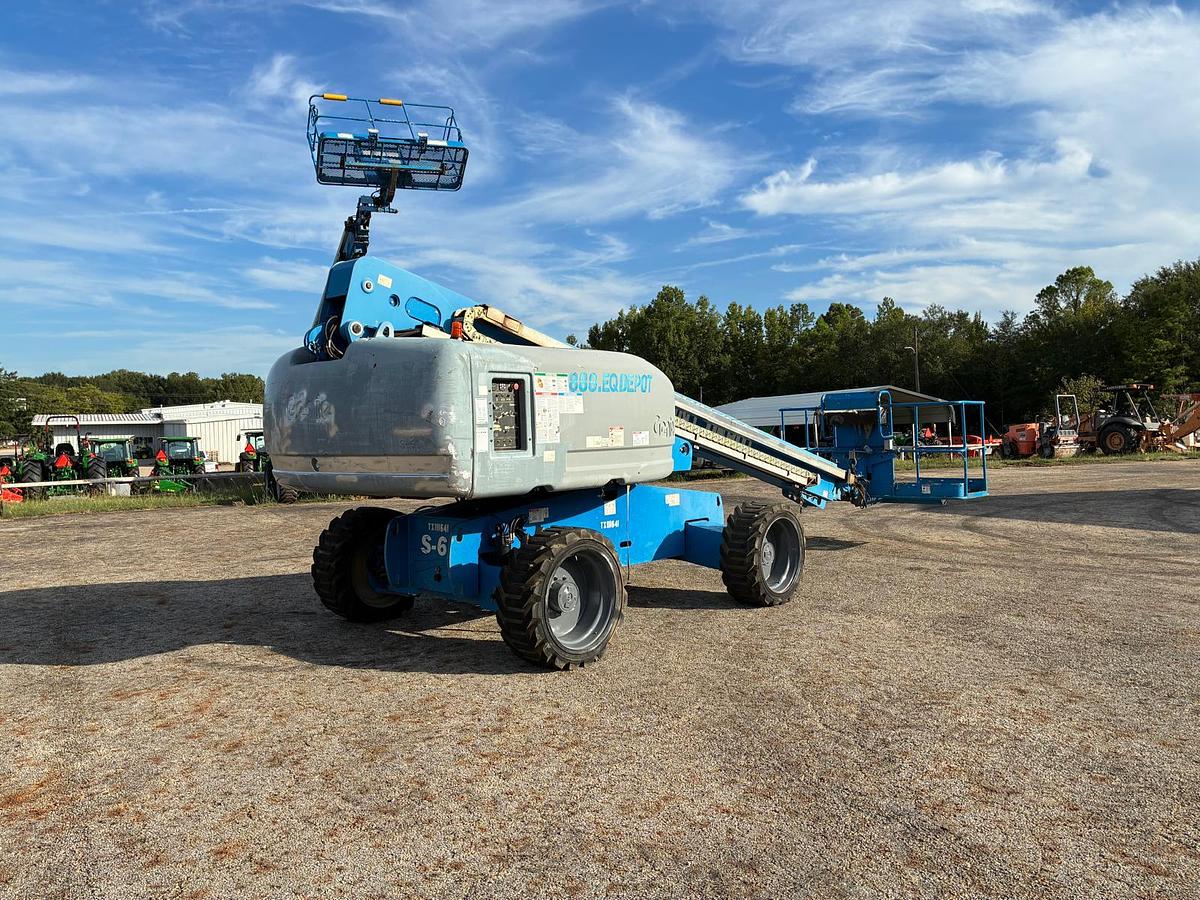 Used 2011 GENIE S-60X