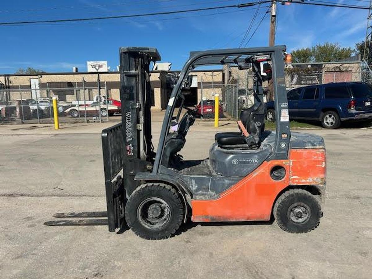 Used 2023 Toyota 8FDU25