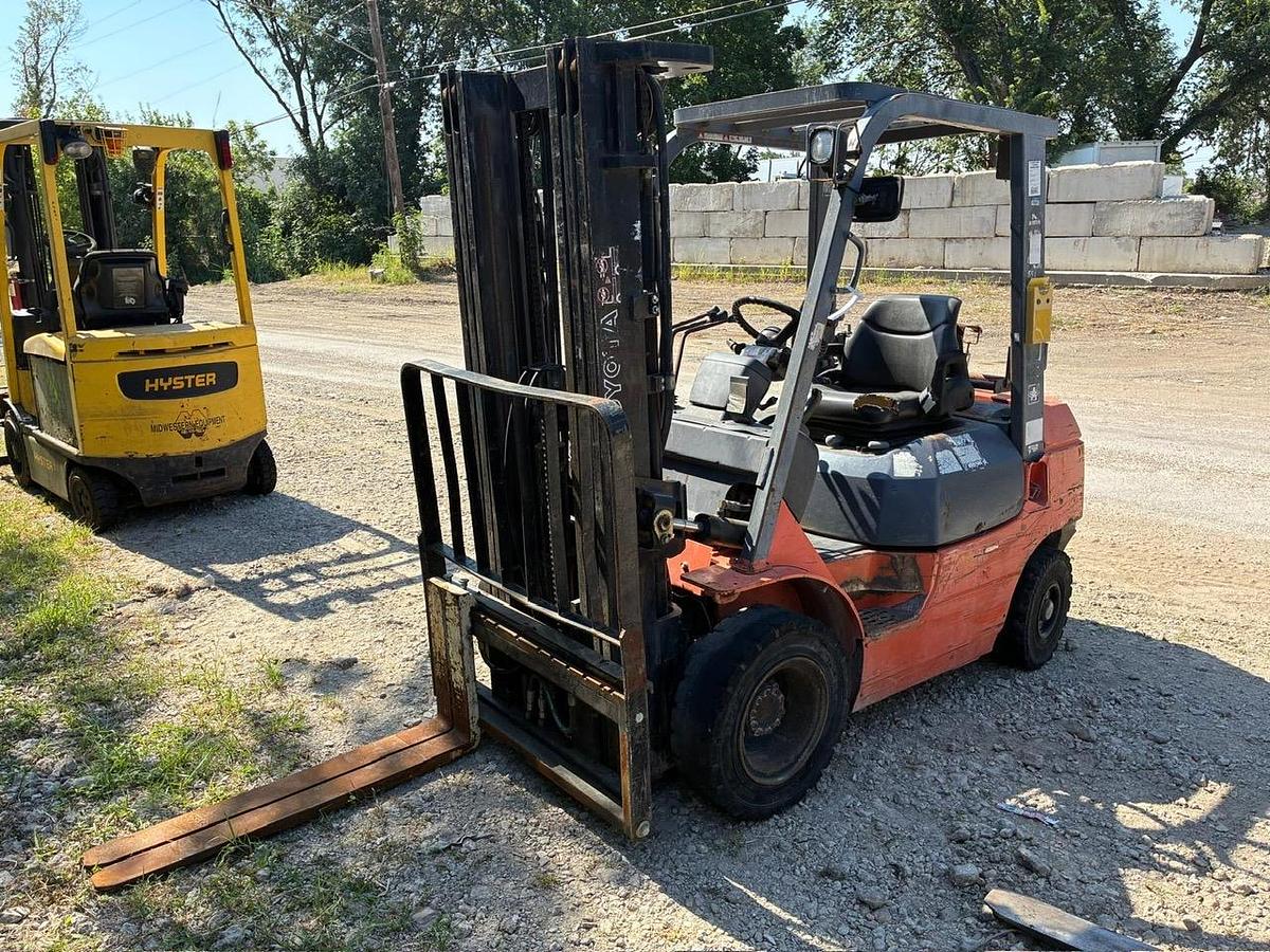 Used 2005 TOYOTA 7FGU25