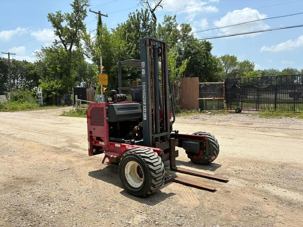 Used 2002 MOFFETT M5500