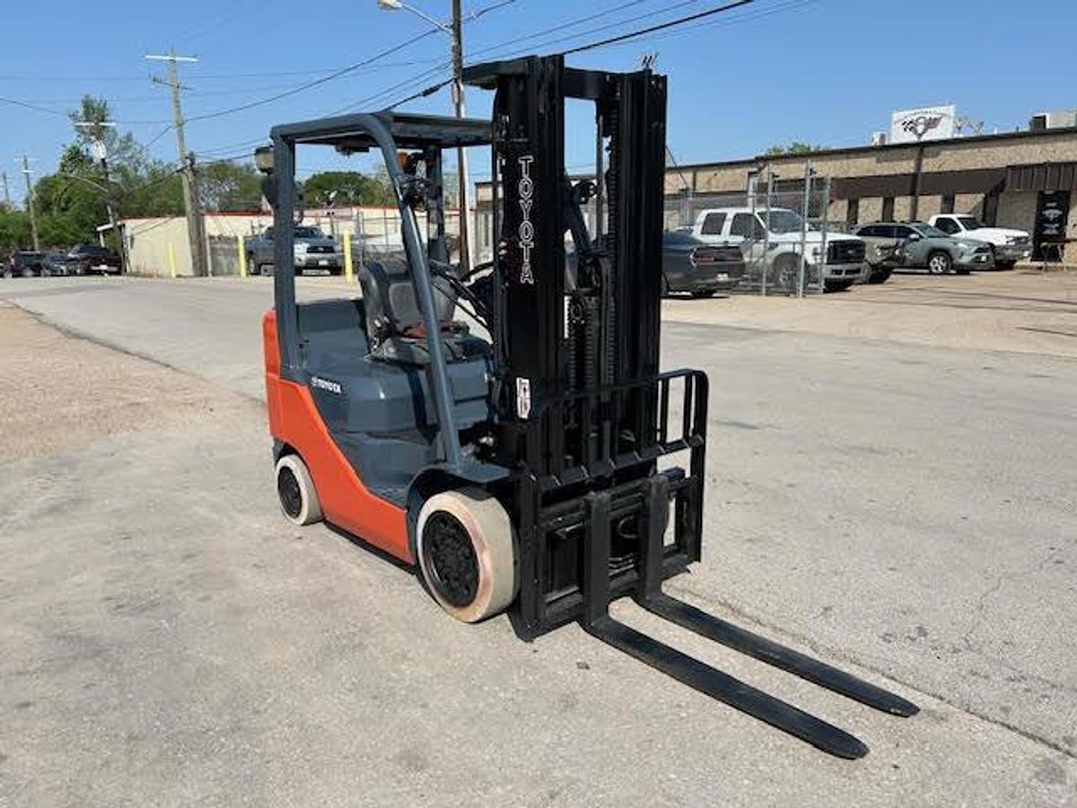 Used 2017 Toyota 8FGCU25