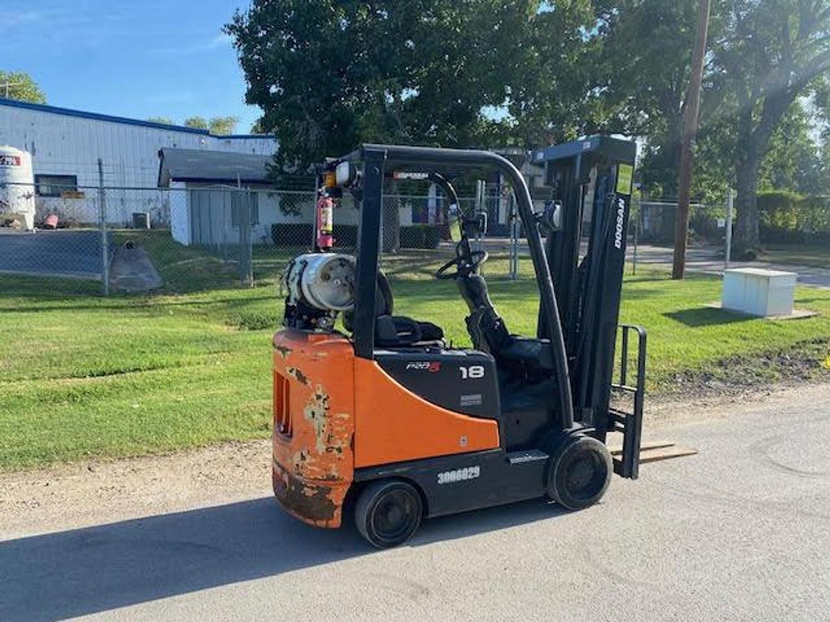 Used 2012 Doosan GC18S-5