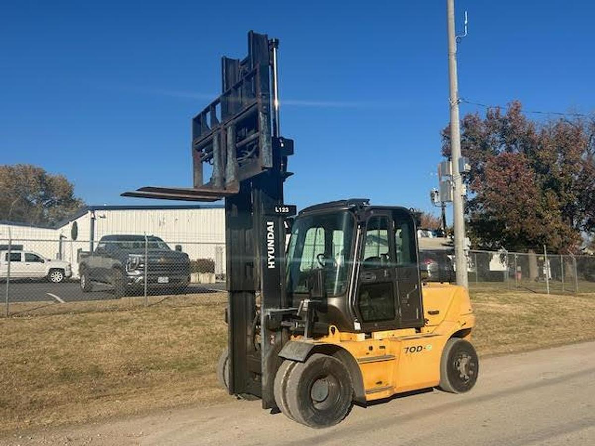 Used 2019 Hyundai 70D-9