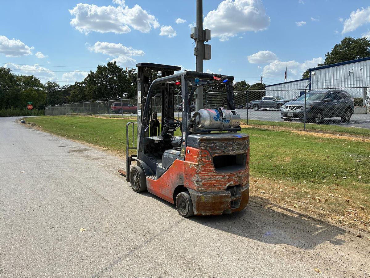 Used 2021 TOYOTA 8FGCU30