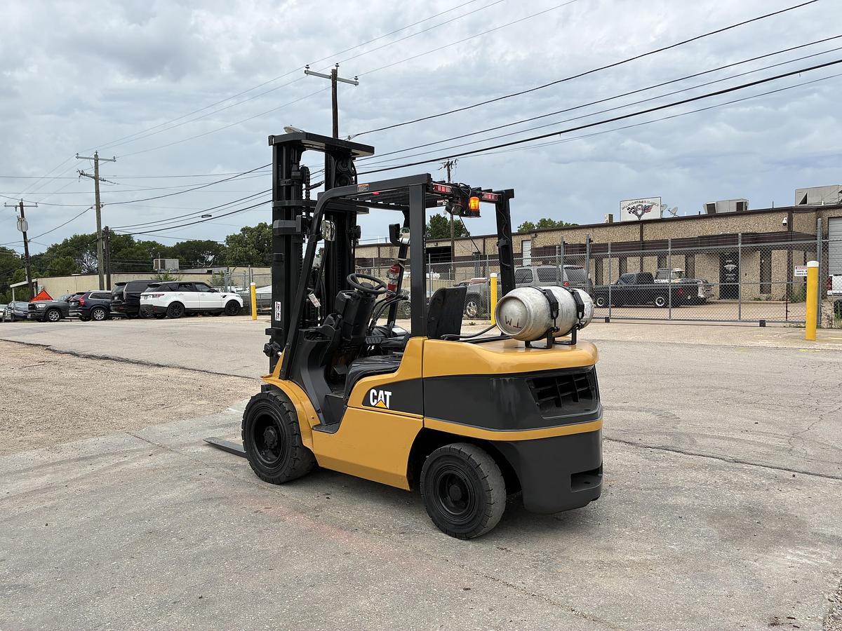 Used 2023 CAT GP35N5