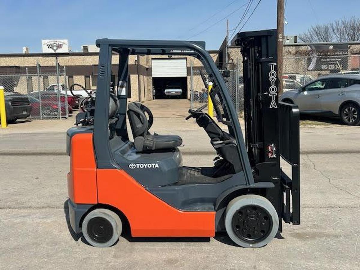 Used 2016 Toyota 8FGCU25