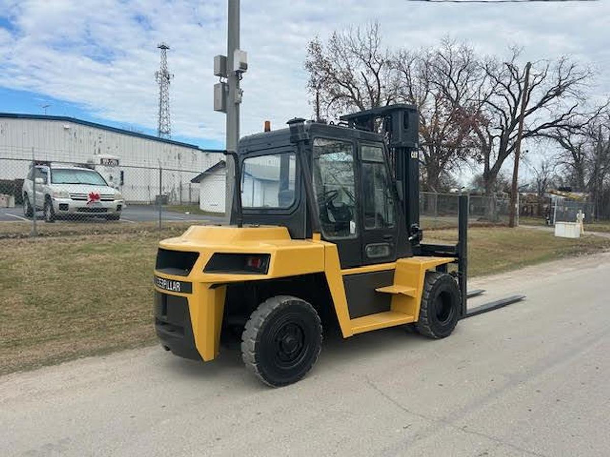 Used 2006 CAT DP70