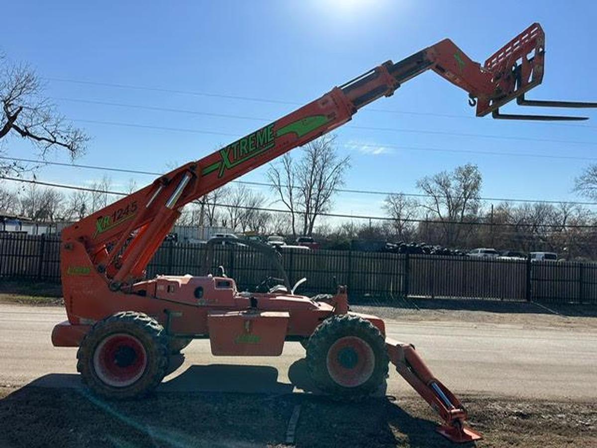 Used 2016 Extreme XR1245