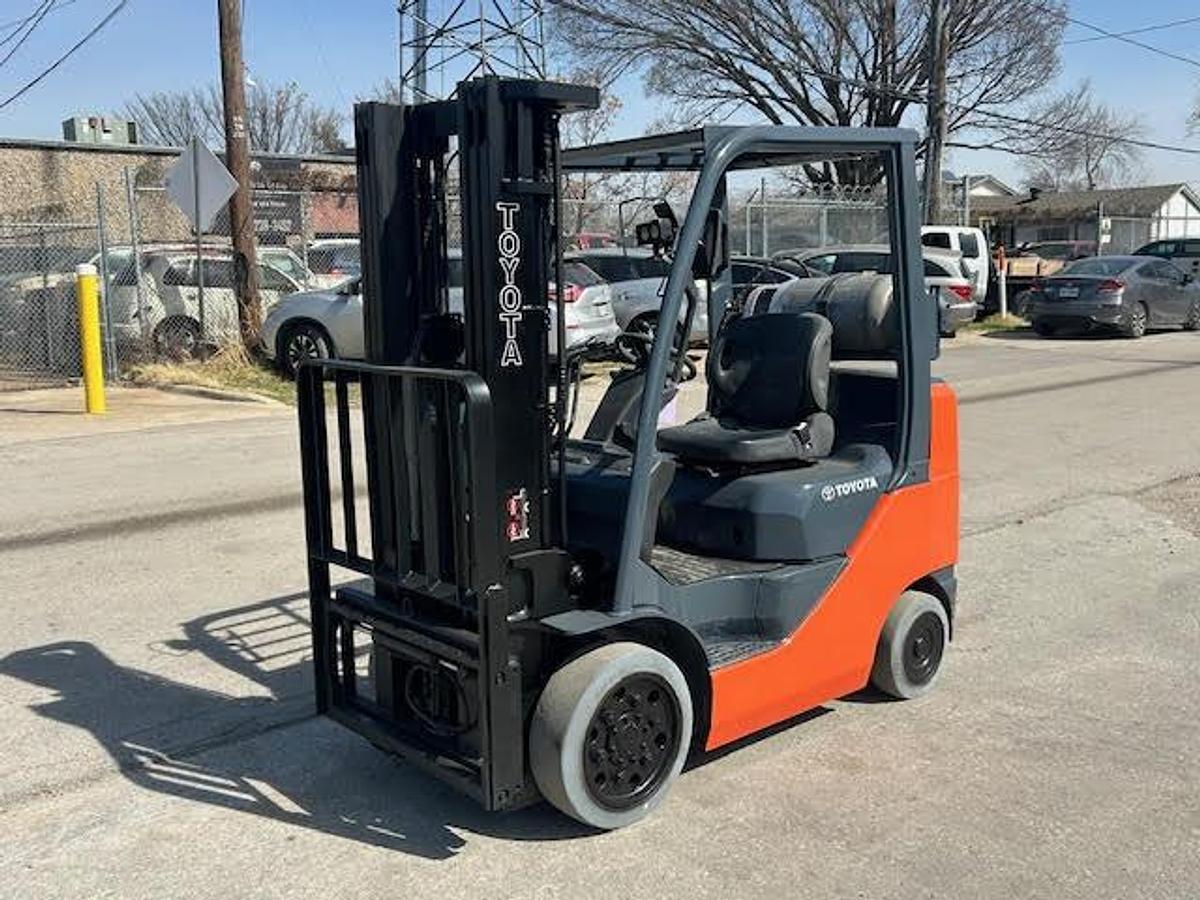 Used 2016 Toyota 8FGCU25