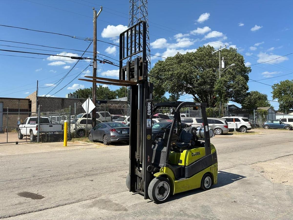 Used 2014 CLARK C25CL