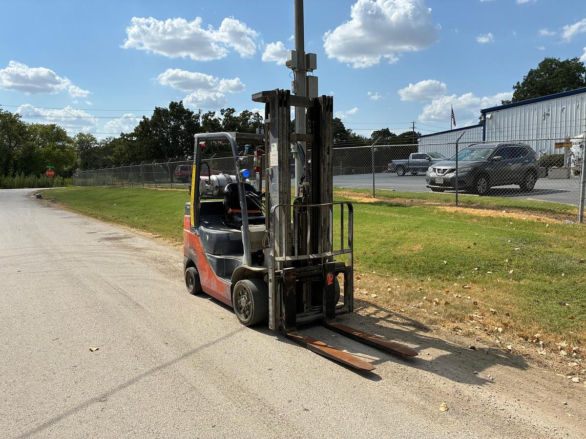 Used 2021 TOYOTA 8FGCU30