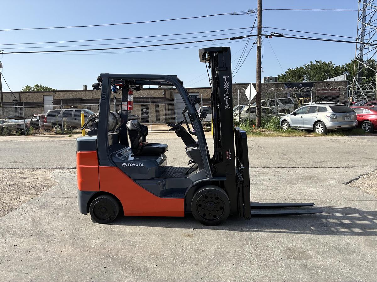 Used 2021 TOYOTA 8FGCU30