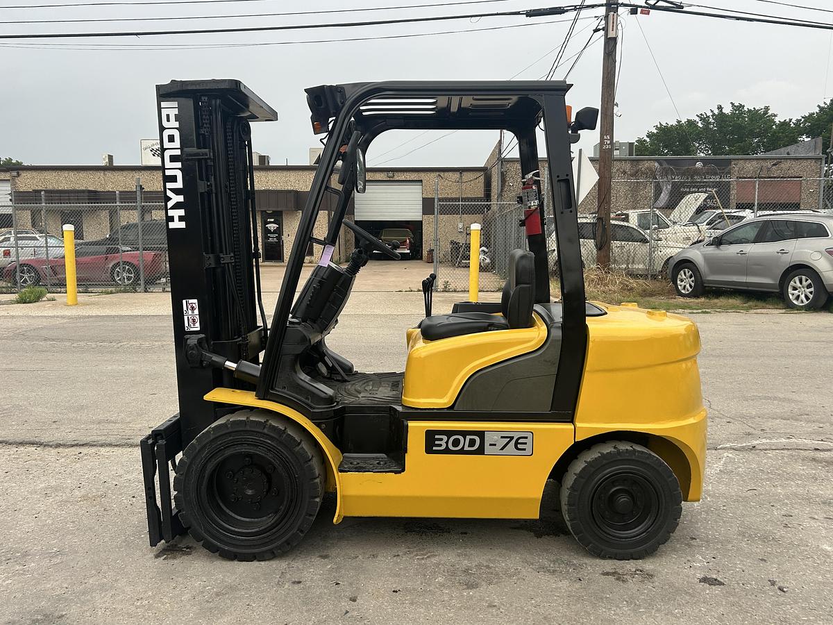 Used 2012 Hyundai 30D-7E