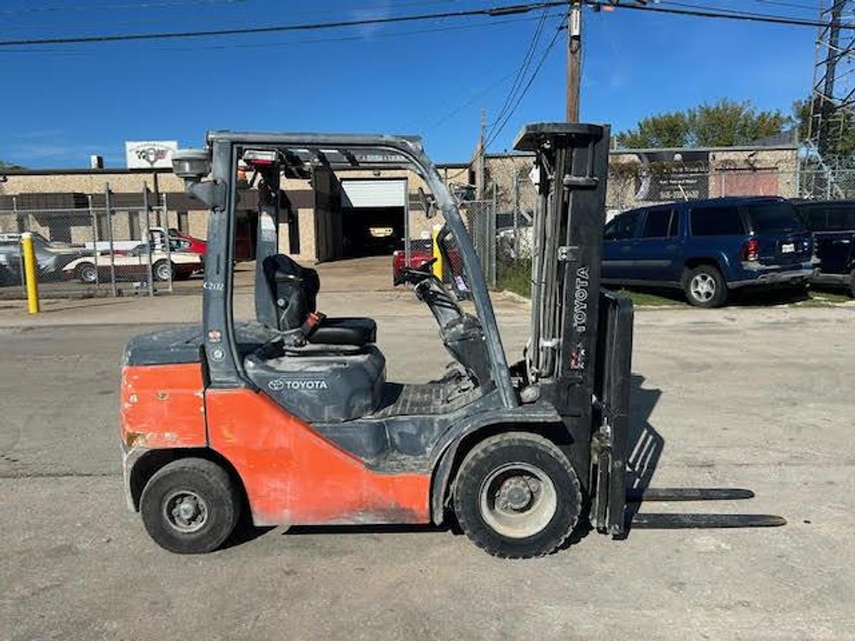 Used 2023 Toyota 8FDU25