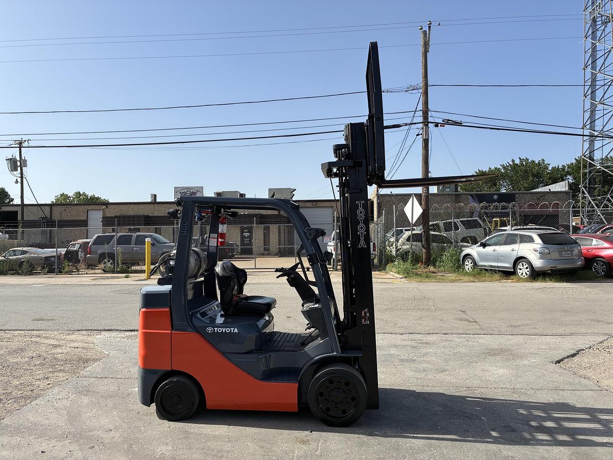 Used 2021 TOYOTA 8FGCU30