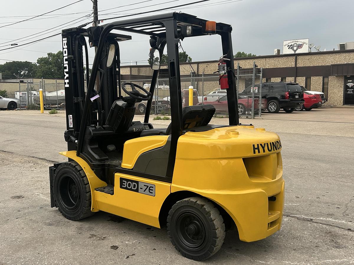 Used 2012 Hyundai 30D-7E