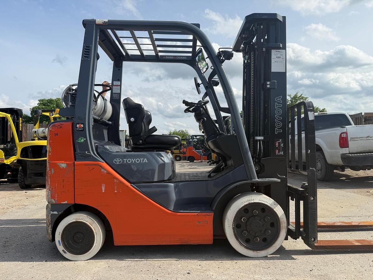 Used 2019 TOYOTA 8FGCU25