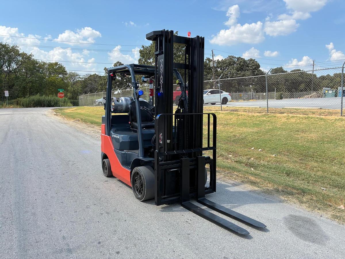 Used 2020 TOYOTA 8FGCU30