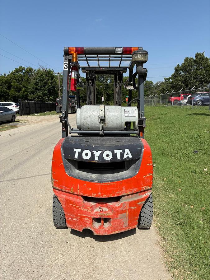 Used 2018 TOYOTA 8FGU25