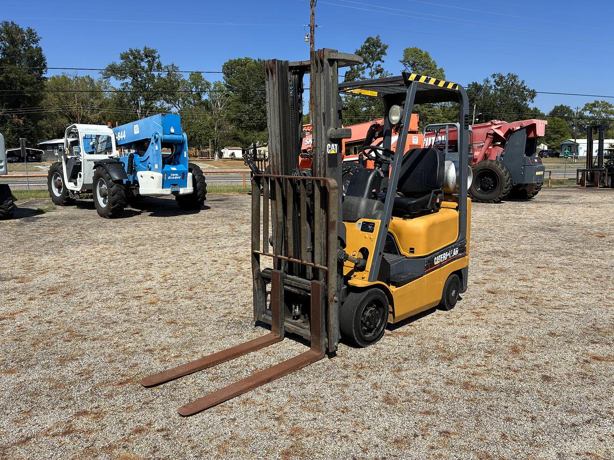 Used 1999 CAT GC15K