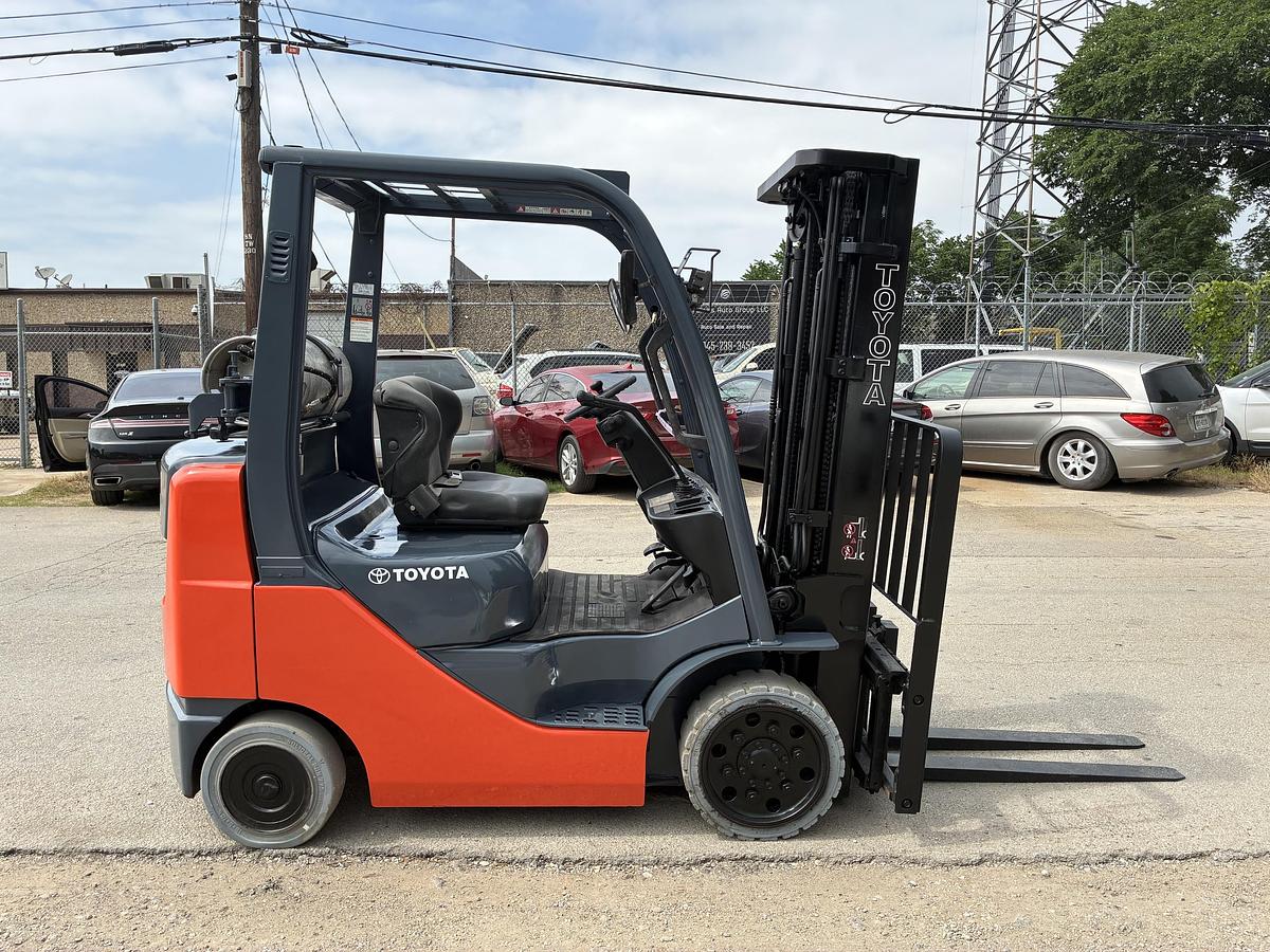 Used 2014 Toyota 8FGCU25
