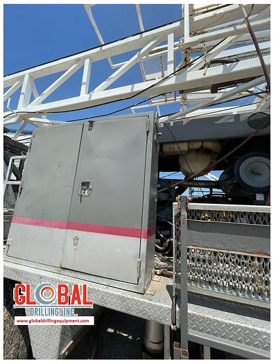 Used 2001 Crown WTD-350 Workover / Well Service Rig