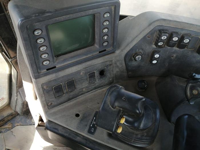 Usado CATERPILLAR D8T 2011