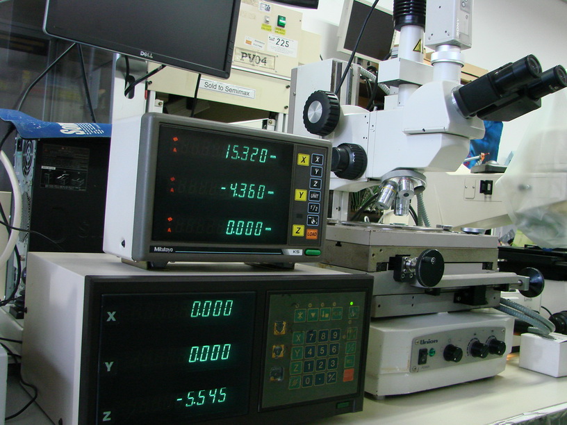 Used Hisomet  11  DH11  XYZ Measurment Microscope