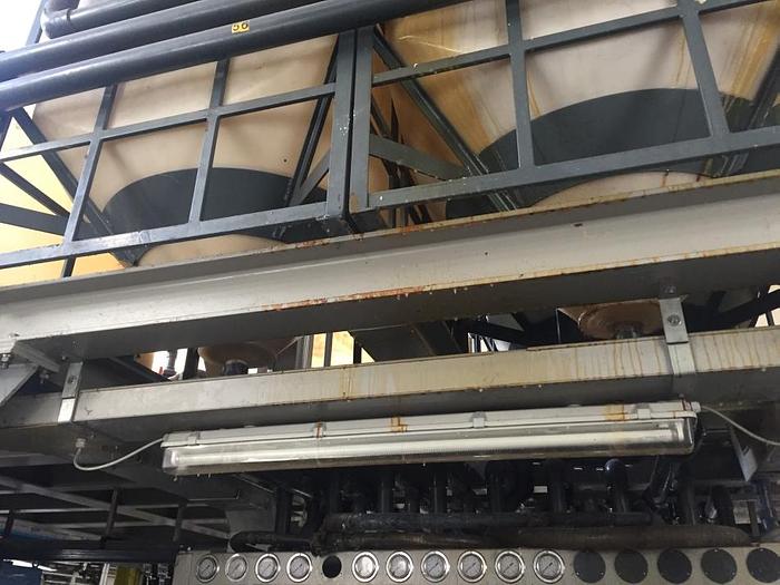 Used DYEING COLOUR KITCHEN