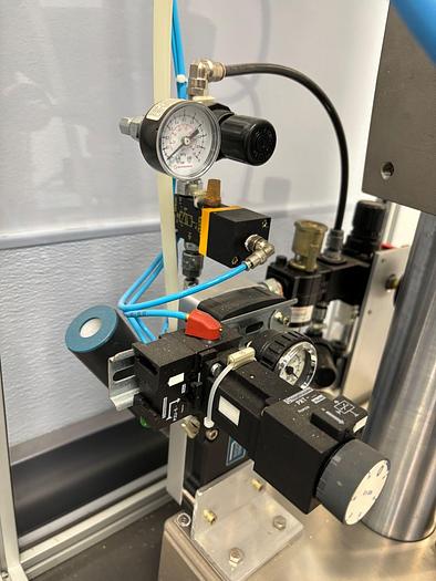 Used 2011 COSTER Coster Vacuum/Crimping machine model 530/S/V25C,