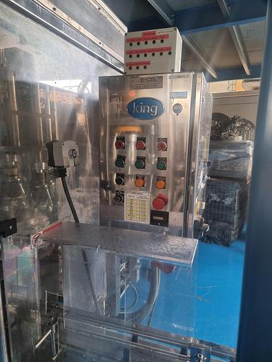 Used CE KING 8 HEAD CAPPING MACHINE  SC160