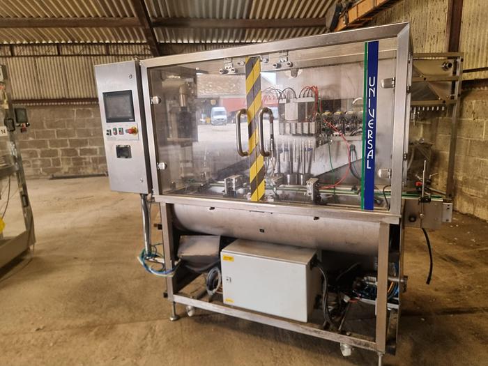 Used 2016 universal servo fill