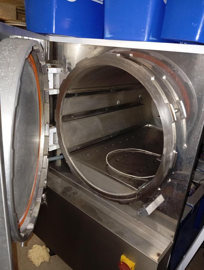 Used ASTEL AUTOCLAVE
