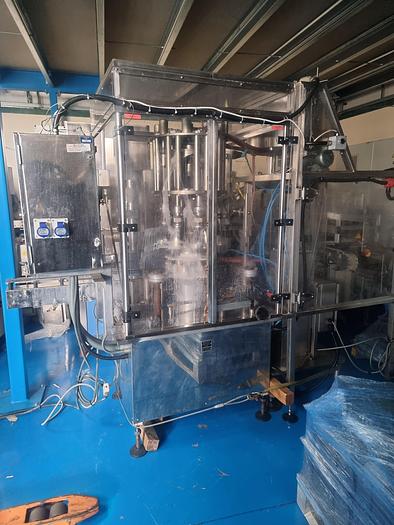 Used CE KING 8 HEAD CAPPING MACHINE  SC160