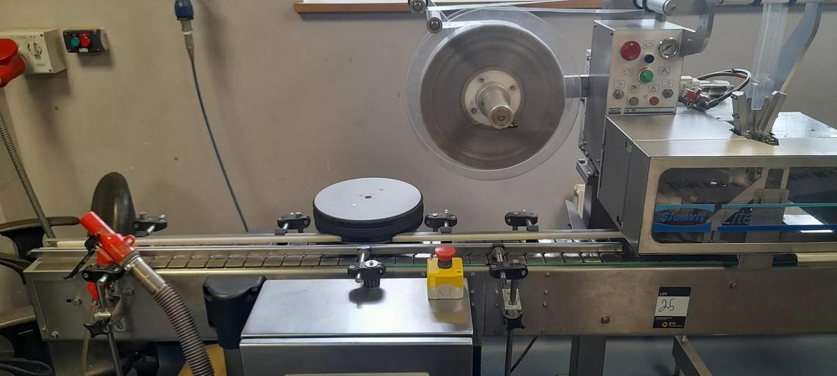 Used Turpins Packaging Systems Sleevit Lite 60 sleever, Serial Number SM742 & conveyor & shrinkwrap tunnel. Sleevit Lite 60