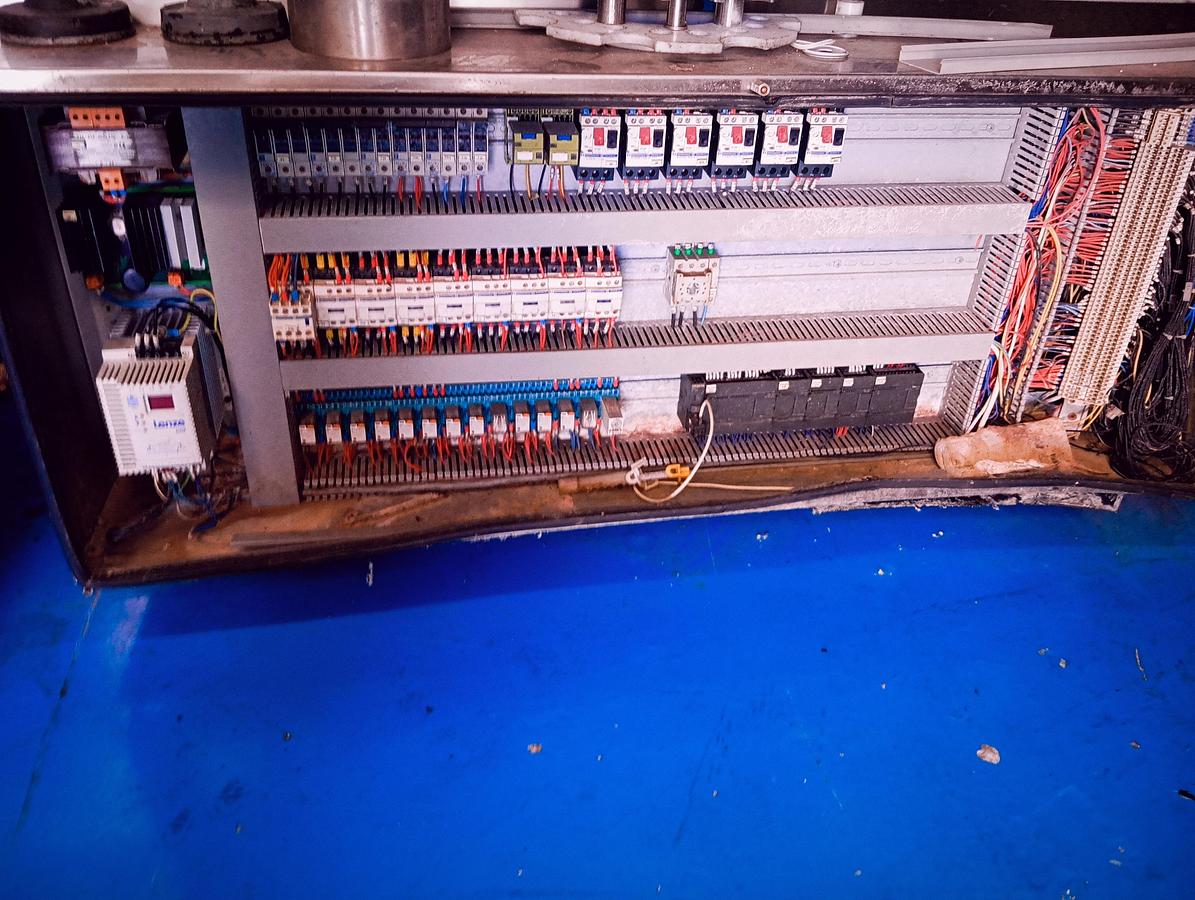 Used ave industries  MONOBL RV 12/4