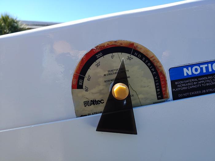 Used Altec AT40-MH 45ft Bucket Boom on 2016 Ford F550 4x4 Reg Cab Utility Truck - 05890