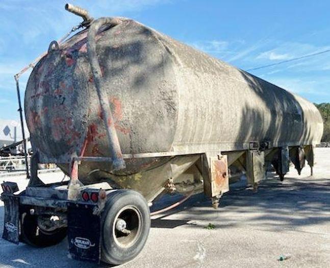 Used Fruehauf Cement Pig/Guppy